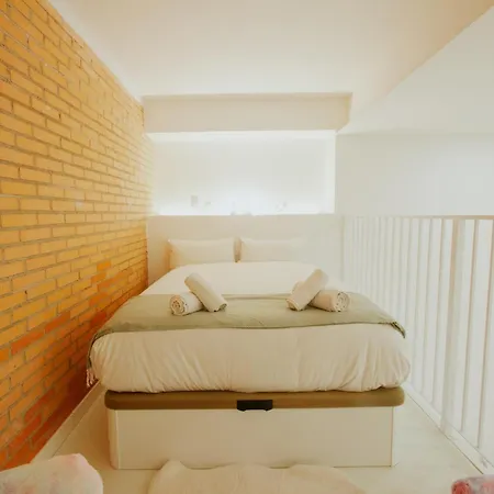 2 Of Arts And Science Fast Wifi 2 ולנסיה